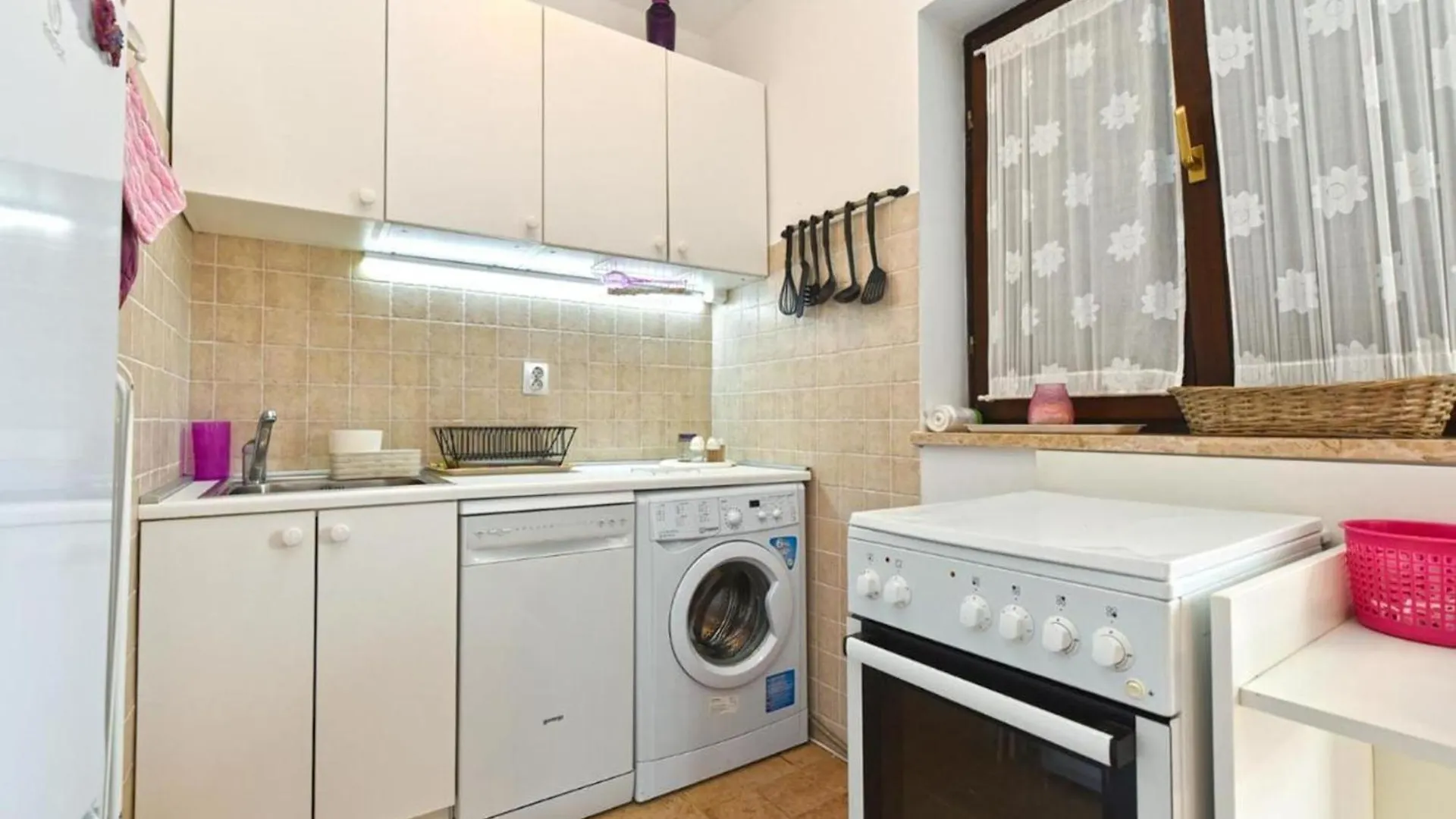Charming Accommodation With Shared Pool Beahost 佩罗杰 公寓